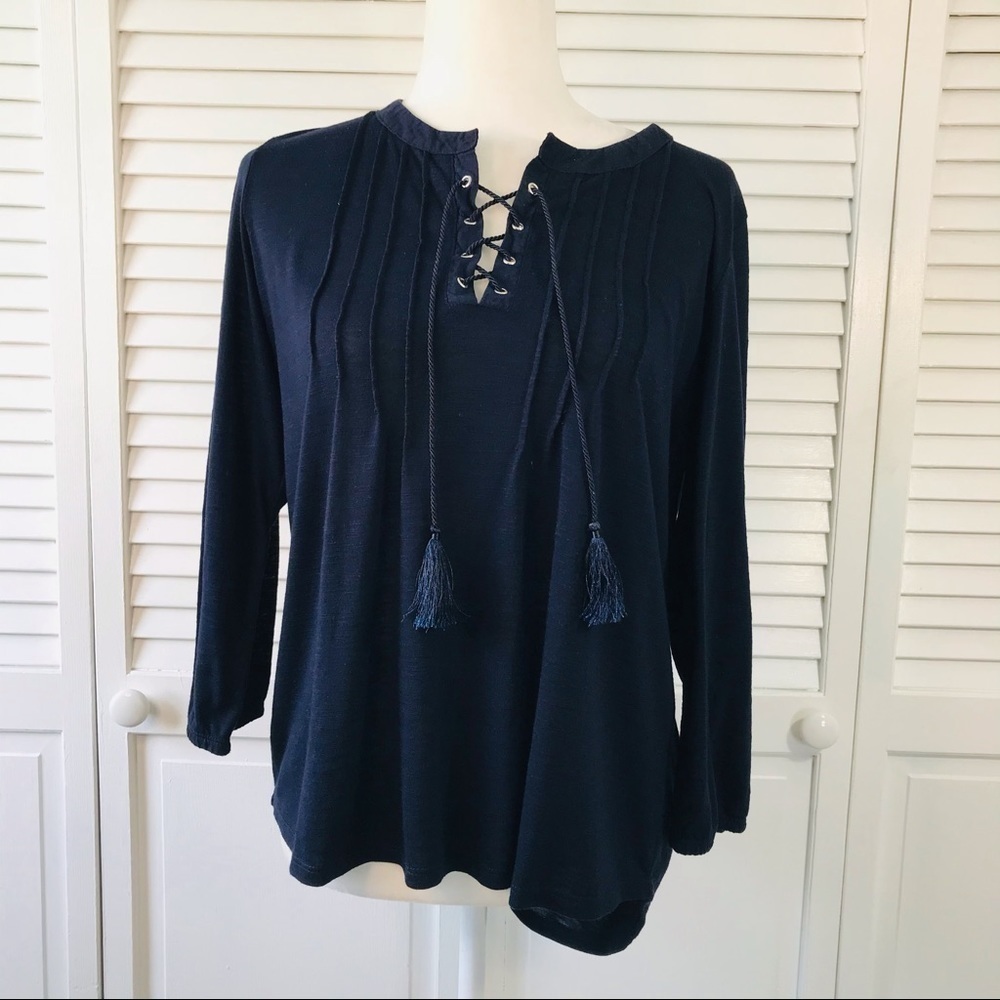 3/$25 VERVE AMI Blue V-Neck Top Size XL